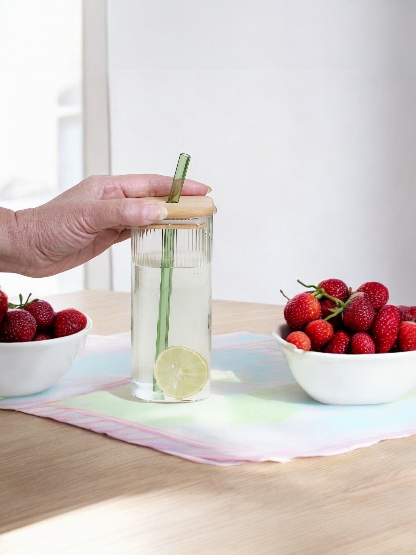 Stylish Glass Tumbler with Wooden Lid (410 ml)